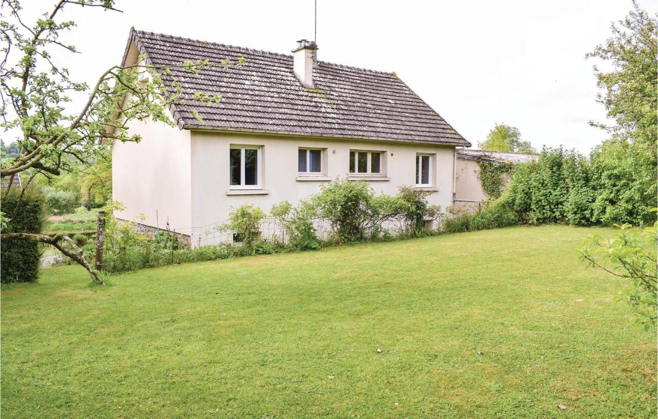 Holiday Home In Montsernelle Lithaire Exterior foto